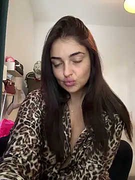 Spicy Scarlett 26 online show from 9, 6, 2026