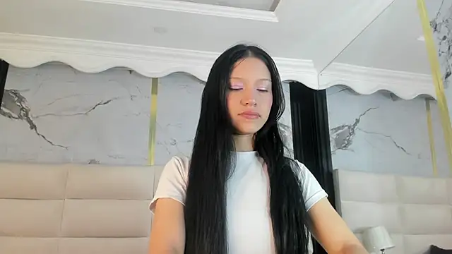 SophiieCalloway1 online show from 1, 6, 2026