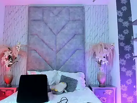Snapshot of Peyton_Roses chatting on 19, 5, 2026 Peyton Roses online show from 19, 5, 2026