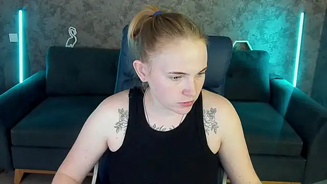 Snapshot of NikkyReyyy chatting on 19, 5, 2026 NikkyReyyy online show from 19, 5, 2026