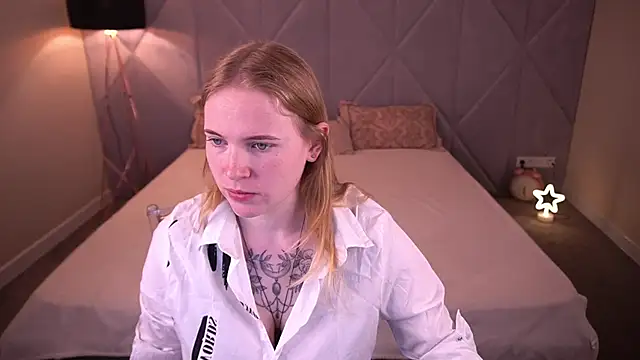 Snapshot of NikkyReyyy chatting on 25, 5, 2026 NikkyReyyy online show from 25, 5, 2026