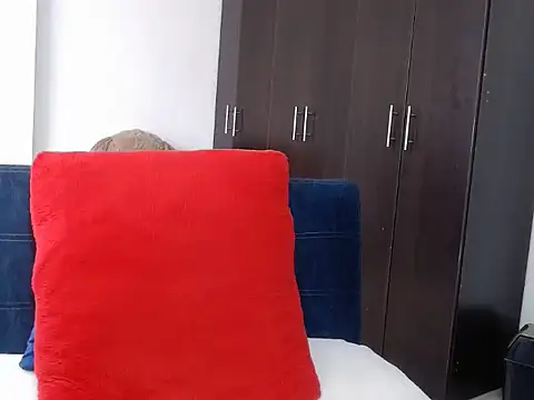 Snapshot of red_milf_ chatting on 30, 5, 2026 red milf online show from 30, 5, 2026