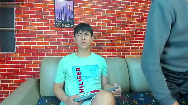 Snapshot of Hoot_boyss_ chatting on 23, 5, 2026 Hoot boyss online show from 23, 5, 2026