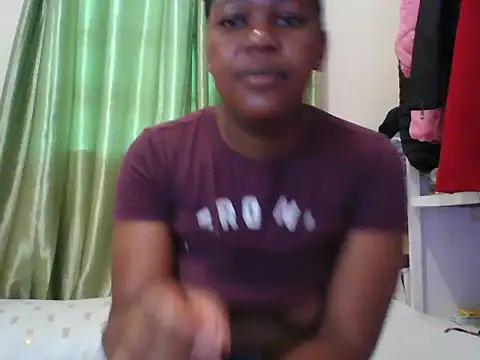 Snapshot of sexy_dove chatting on 18, 5, 2026 sexy dove online show from 18, 5, 2026
