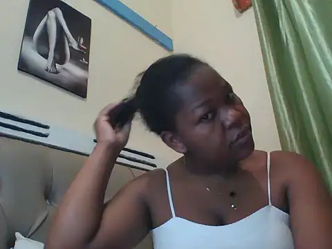 Snapshot of sexy_dove chatting on 29, 5, 2026 sexy dove online show from 29, 5, 2026