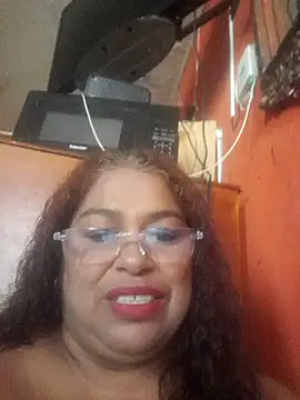 Snapshot of Megansquirt69 chatting on 24, 5, 2026 Megansquirt69 online show from 24, 5, 2026