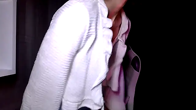 Snapshot of MiraLaPics chatting on 31, 5, 2026 MiraLaPics online show from 31, 5, 2026