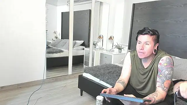 Snapshot of inkedsinners_ chatting on 19, 5, 2026 inkedsinners online show from 19, 5, 2026