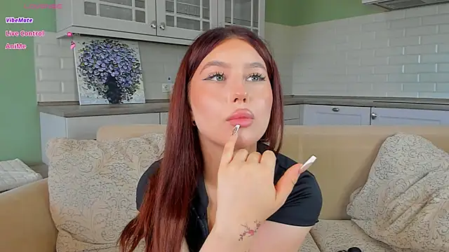 Snapshot of AliceFlowe chatting on 17, 7, 2026 AliceFlowe online show from 17, 7, 2026