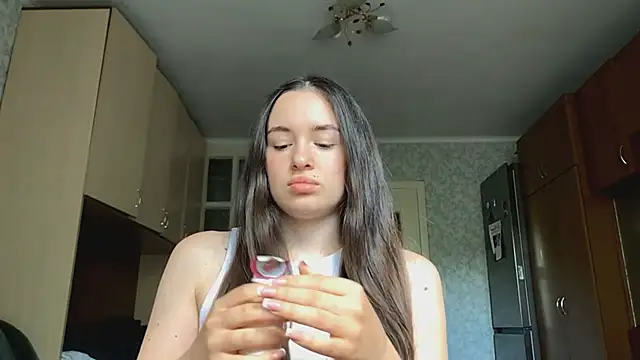Snapshot of CarolineRu chatting on 28, 5, 2026 CarolineRu online show from 28, 5, 2026
