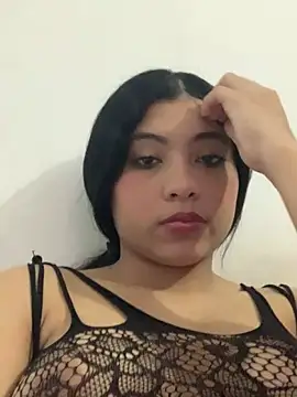 Snapshot of Paula-sinz chatting on 26, 5, 2026 Paula-sinz online show from 26, 5, 2026