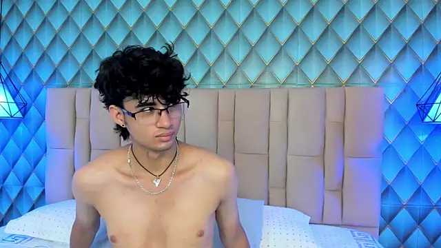 Sofia-Ethan online show from 8, 7, 2026