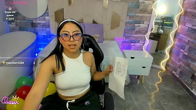 Amhira Tay online show from 15, 7, 2026