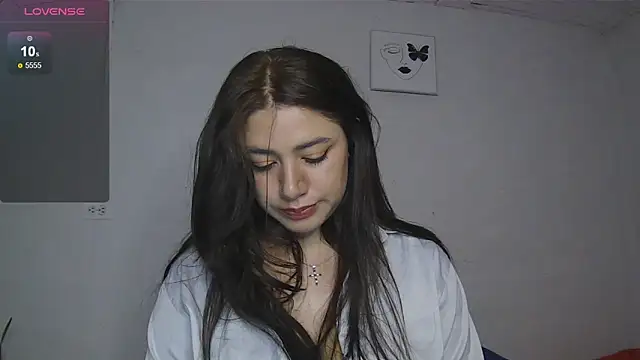 Snapshot of alythia chatting on 25, 5, 2026 alythia online show from 25, 5, 2026