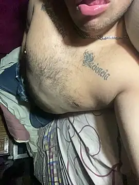 Snapshot of Lucaswolf33 chatting on 1, 6, 2026 Lucaswolf33 online show from 1, 6, 2026