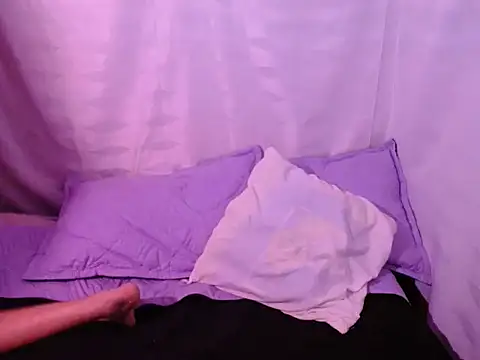 Snapshot of NyxViolet chatting on 1, 6, 2026 NyxViolet online show from 1, 6, 2026