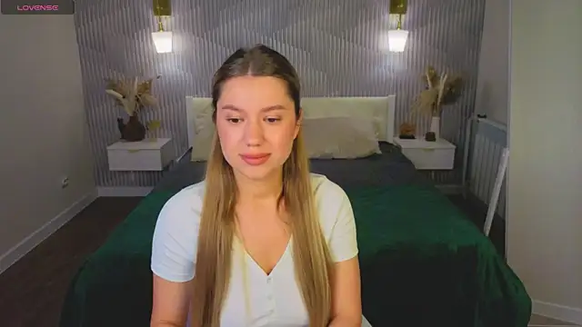 Snapshot of Shakira_Lux chatting on 2, 6, 2026 Shakira Lux online show from 2, 6, 2026
