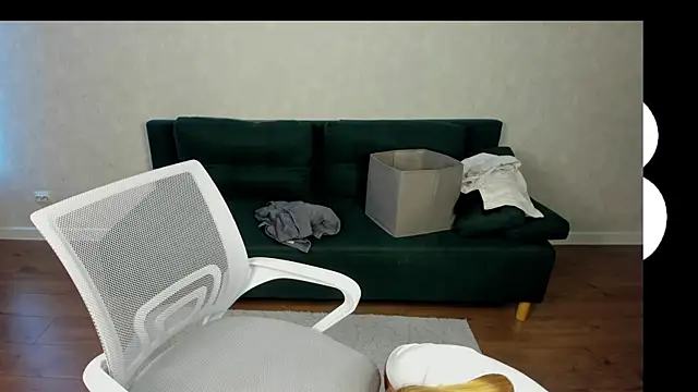 Snapshot of Shakira_Lux chatting on 17, 7, 2026 Shakira Lux online show from 17, 7, 2026