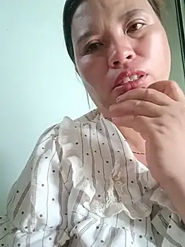 Snapshot of -Yeyi- chatting on 12, 7, 2026 -Yeyi- online show from 12, 7, 2026