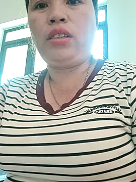 Snapshot of -Yeyi- chatting on 14, 7, 2026 -Yeyi- online show from 14, 7, 2026