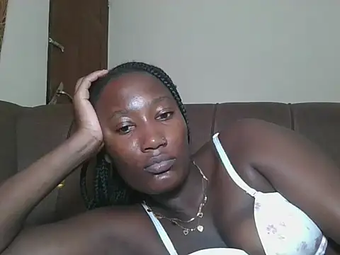 Snapshot of misspretty001 chatting on 8, 6, 2026 misspretty001 online show from 8, 6, 2026