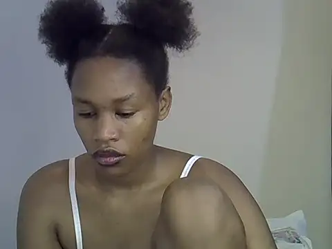 Snapshot of ANGEL_MIA23 chatting on 28, 5, 2026 ANGEL MIA23 online show from 28, 5, 2026