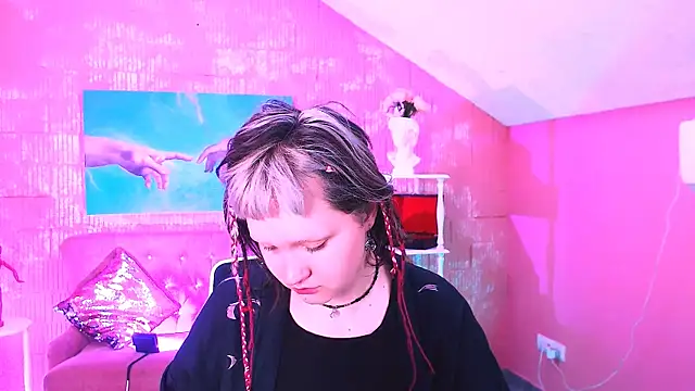 Snapshot of ViolettWoods chatting on 19, 7, 2026 ViolettWoods online show from 19, 7, 2026