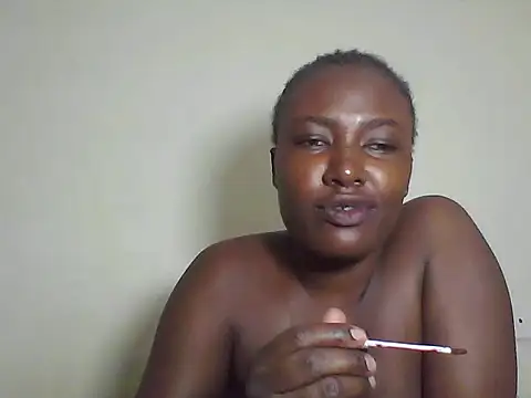 Snapshot of Blackqueen5 chatting on 12, 7, 2026 Blackqueen5 online show from 12, 7, 2026