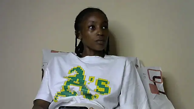 Snapshot of slim_ebon chatting on 5, 7, 2026 slim ebon online show from 5, 7, 2026