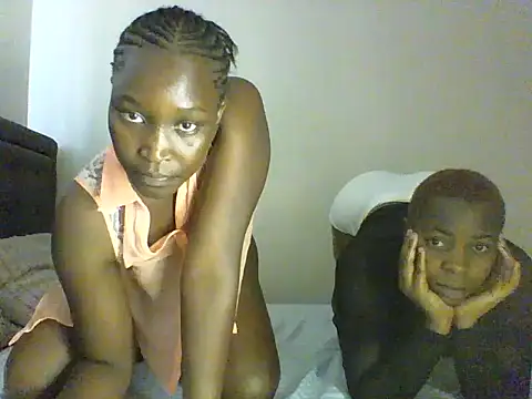 Snapshot of Ebony_sweet_slut chatting on 20, 5, 2026 Ebony sweet slut online show from 20, 5, 2026