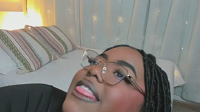 Snapshot of Ayanaa_Ebony_ chatting on 26, 5, 2026 Ayanaa Ebony online show from 26, 5, 2026