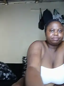 Snapshot of thickianasexxy chatting on 22, 5, 2026 thickianasexxy online show from 22, 5, 2026