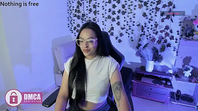 Snapshot of Spicydollx_1 chatting on 17, 5, 2026 Spicydollx 1 online show from 17, 5, 2026