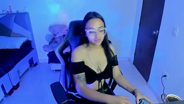 Snapshot of Spicydollx_1 chatting on 20, 7, 2026 Spicydollx 1 online show from 20, 7, 2026