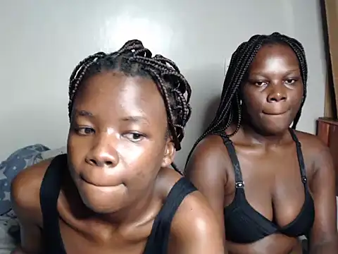 Snapshot of malia_latifa chatting on 12, 7, 2026 malia latifa online show from 12, 7, 2026