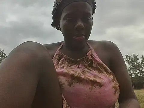 Snapshot of spicy_cherrie chatting on 17, 7, 2026 spicy cherrie online show from 17, 7, 2026