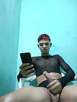 Snapshot of cute_boy_angelx18 chatting on 19, 7, 2026 cute boy angelx18 online show from 19, 7, 2026