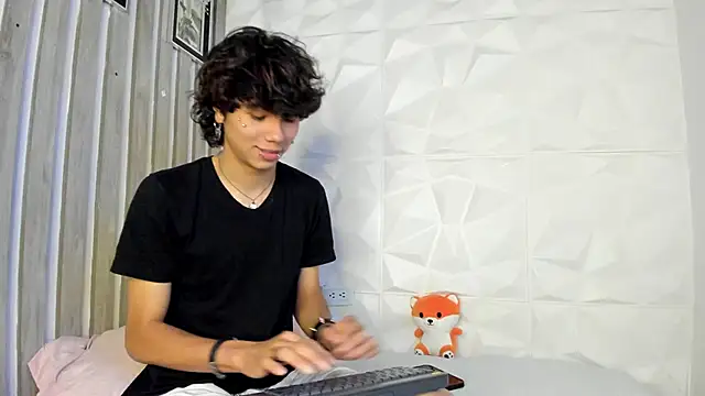 Snapshot of sckrapper chatting on 25, 5, 2026 sckrapper online show from 25, 5, 2026