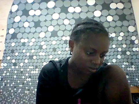 Snapshot of liligal chatting on 4, 7, 2026 liligal online show from 4, 7, 2026