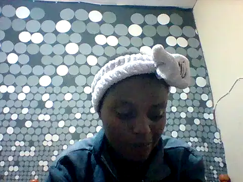 Snapshot of liligal chatting on 9, 7, 2026 liligal online show from 9, 7, 2026