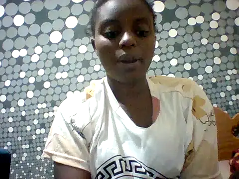 Snapshot of liligal chatting on 12, 7, 2026 liligal online show from 12, 7, 2026