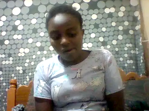 Snapshot of liligal chatting on 15, 7, 2026 liligal online show from 15, 7, 2026