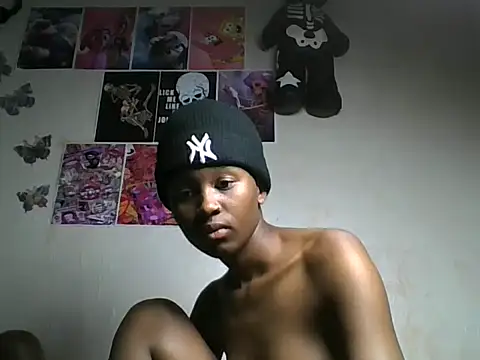 Snapshot of loversoncam chatting on 17, 7, 2026 loversoncam online show from 17, 7, 2026