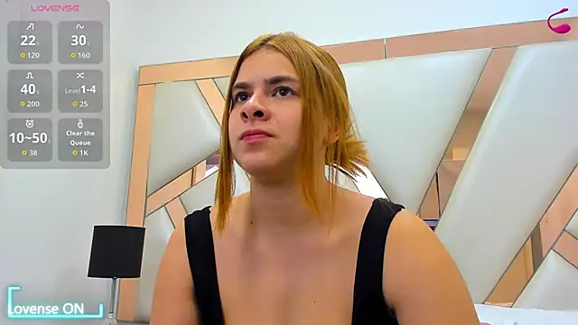 Snapshot of AliceCruzz chatting on 22, 5, 2026 AliceCruzz online show from 22, 5, 2026
