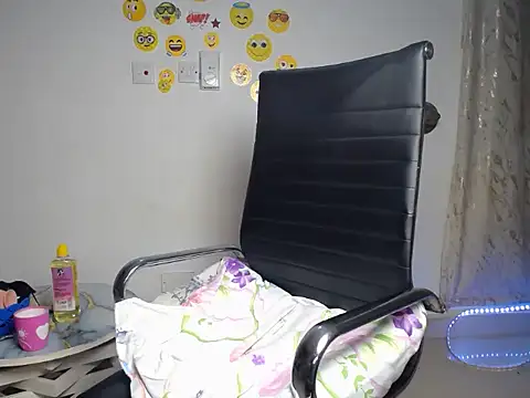 BellaIvy online show from 20, 5, 2026