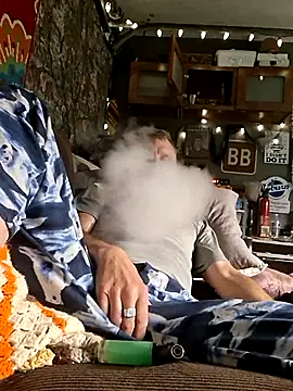 Snapshot of truckdawg2023 chatting on 17, 5, 2026 truckdawg2023 online show from 17, 5, 2026