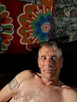 Snapshot of truckdawg2023 chatting on 7, 7, 2026 truckdawg2023 online show from 7, 7, 2026