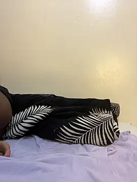 Snapshot of secxy-Petite chatting on 1, 6, 2026 secxy-Petite online show from 1, 6, 2026