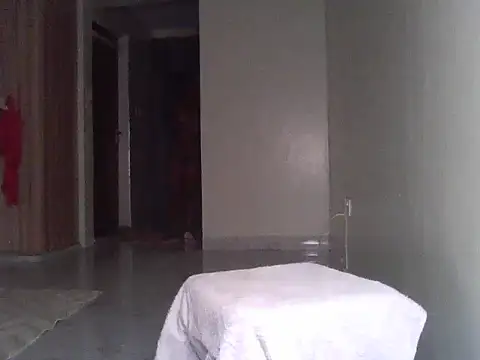 Smalltittsbigass online show from 13, 7, 2026