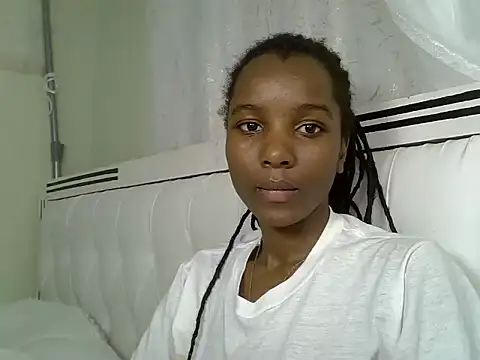 Snapshot of Sexy_vylsa chatting on 7, 7, 2026 Sexy vylsa online show from 7, 7, 2026